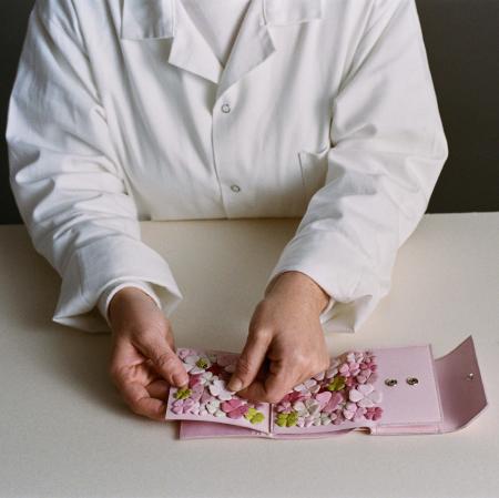 【Dior】春の訪れに心躍るウォレットセレクション