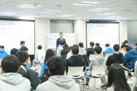 東大生がアメフトで「日本一」へ。スポーツ推薦ゼロ、 東大生がアメフトで「日本一」へ。スポーツ推薦ゼロ、