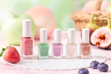 フレッシュな果実カラーで、指先にみずみずしい彩りを