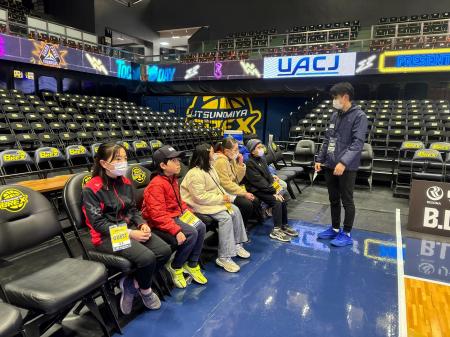 宇都宮市内の小学生に試合前のアリーナ見学と職業体験