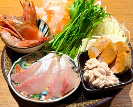 海鮮鍋50％オフ！人気の海鮮を詰め込んだ『至福の海鮮