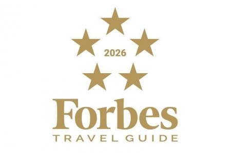 ハレクラニ沖縄が『フォーブス・トラベルガイド2026』