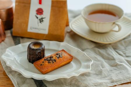 蔵前の焼きたてカヌレ専門店「KURAMAE CANNELE」、バ 蔵前の焼きたてカヌレ専門店「KURAMAE CANNELE」、バ