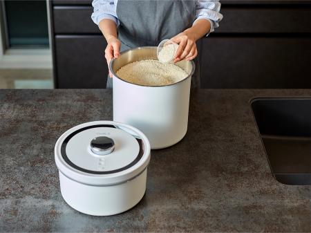 真空保存容器「OoBLE rice stocker」、第三者機関検証