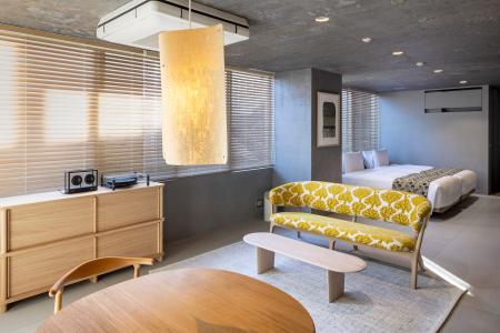 ⽩井屋ホテル　「ミナ ペルホネン レジデンス」1周年 