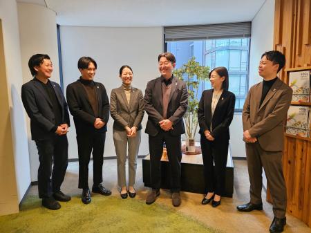 スーパーホテル、2026年2月よりビジネスカジュアルを