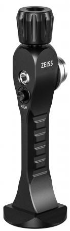 三脚に取付けてブレを制御、長時間観測や高倍率双眼鏡