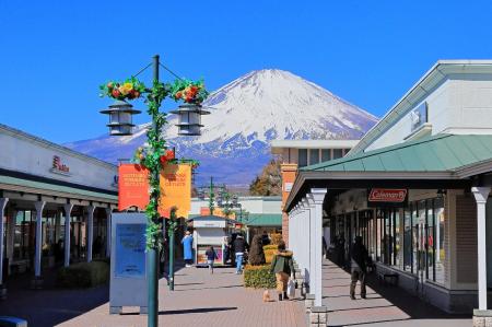 4社連携でアウトレットと地域観光を朝から晩まで楽し 4社連携でアウトレットと地域観光を朝から晩まで楽し