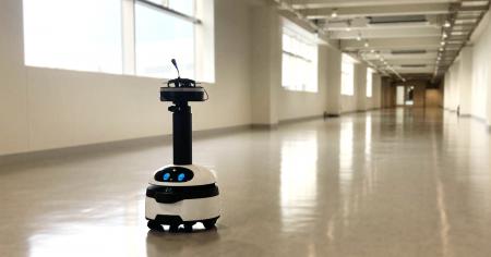 阿蘇くまもと空港にDXロボット「ugo mini」を追加導入