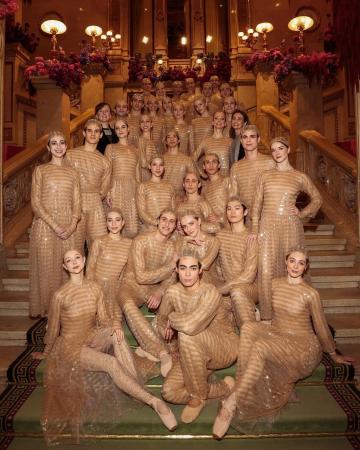 【ジョルジオ アルマーニ】 第68回ウィーンオペラ舞踏 【ジョルジオ アルマーニ】 第68回ウィーンオペラ舞踏