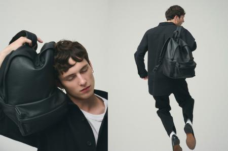 【objcts.io】約5年ぶりの新型バックパック「レザーデ