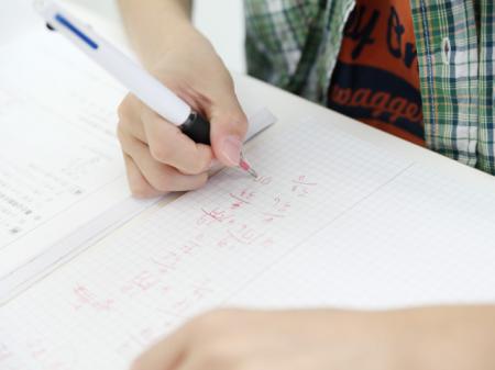 支援金制度と現役世代の負担。少子化対策は「社会...