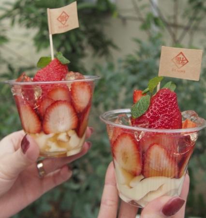 大阪・うつぼ公園隣接のSIK eatery、ブランドいちごを