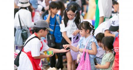【調査リリース】子どものお年玉、半数以上が「親と共