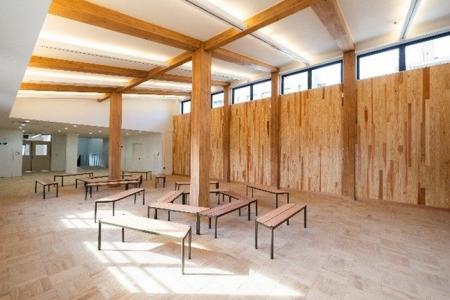 三井ホームとマルホンが木造校舎の内装を地元・福島県 三井ホームとマルホンが木造校舎の内装を地元・福島県