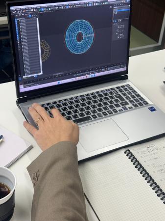 ～ドローンショーを「創る側」へ ～ 「超実践型ドロー