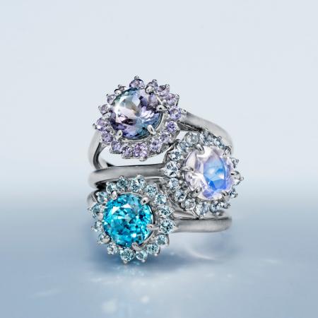 カラーストーンジュエリーのBIZOUX(ビズー)、咲き誇 カラーストーンジュエリーのBIZOUX(ビズー)、咲き誇