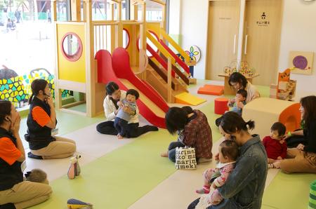 赤ちゃんのあそびと安全を、社会とともに考えるutf-8 赤ちゃんのあそびと安全を、社会とともに考えるutf-8