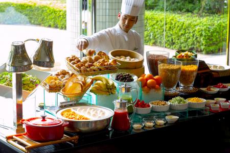 今年の春は「腸活×温活」。ホテルの朝食ビュッフェで