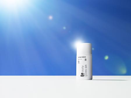 紫外線対策と日中の保湿がこれ１本で。天然由来100％