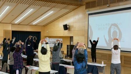 フィジカルリテラシー×AI姿勢診断で高齢者の64.1%が姿 フィジカルリテラシー×AI姿勢診断で高齢者の64.1%が姿