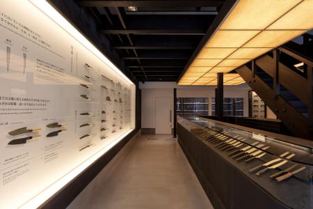 京都・嵐山に實光刃物の新店舗『包丁の製造工程を見せ 京都・嵐山に實光刃物の新店舗『包丁の製造工程を見せ