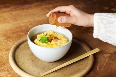 食卓に、小さな森の風景を。暮らしを愉しむ料理家の視 食卓に、小さな森の風景を。暮らしを愉しむ料理家の視