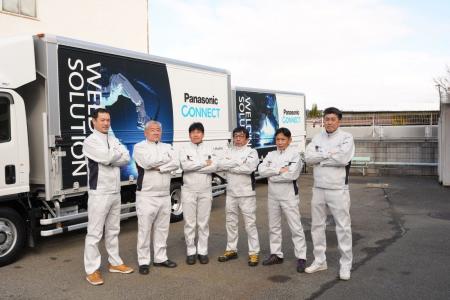 走行距離は年間地球1周分！トラックで全国の現場のお