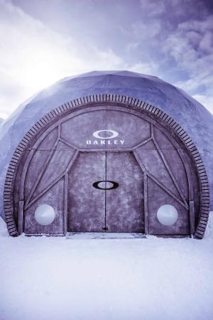 オークリーのFLOWPARKとOUTPOSTがリヴィーニョに登場 オークリーのFLOWPARKとOUTPOSTがリヴィーニョに登場