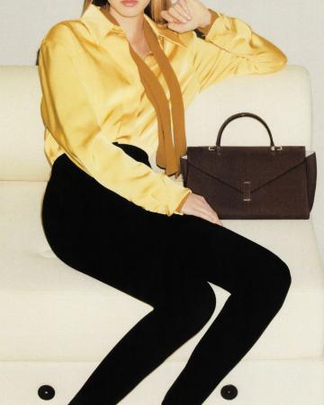 ヴァレクストラ 2月27日(金)に新作「イジィデ エデ ヴァレクストラ 2月27日(金)に新作「イジィデ エデ