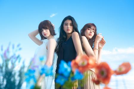 イルミナカラーから新ライン「FRESH」が登場 光の下 イルミナカラーから新ライン「FRESH」が登場 光の下