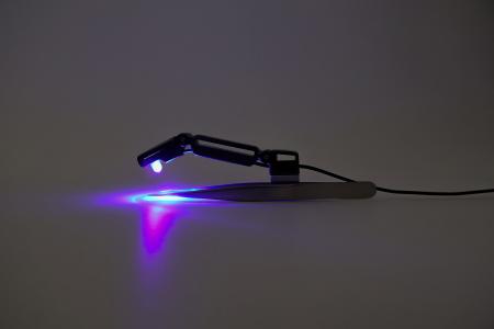 “光”が変える、まつげ専用LED LASHデバイスの新提案