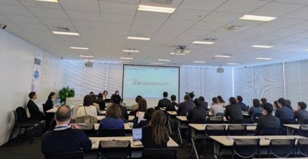 【ファンケル×KDDI】 初のコラボレーション「更年期を