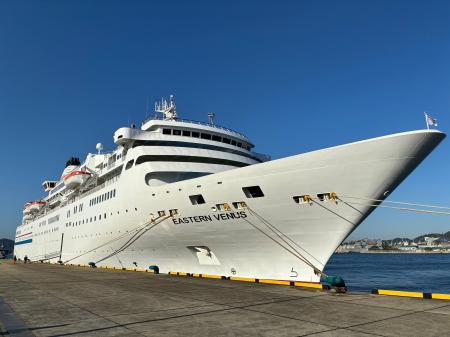 クルーズ船「イースタン・ビーナス」京都舞鶴港に初寄