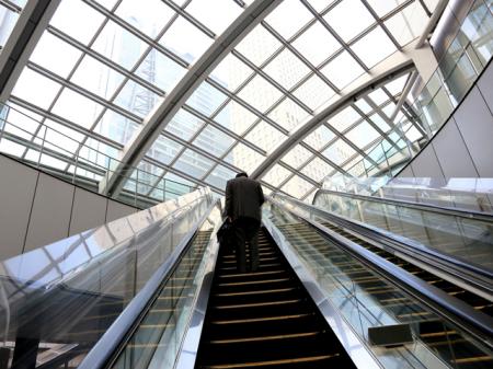 実は「働いても貧しい」現実。歴史的な円安が削っ...