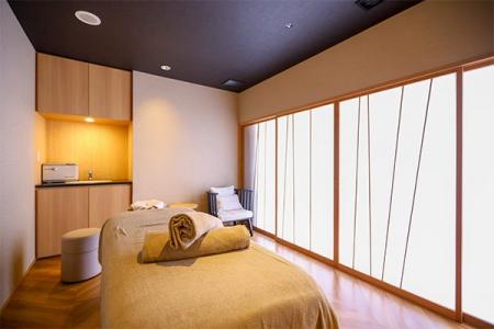 【奥湯河原温泉　山翠楼SANSUIROU】春限定 温巡りスパ