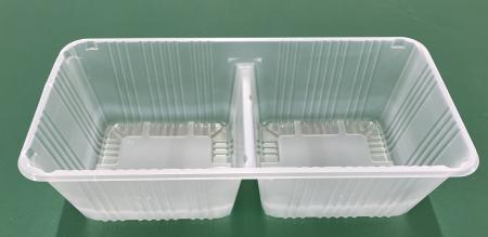 「小さなチョコパイ」などでプラスチック使用量を年間 「小さなチョコパイ」などでプラスチック使用量を年間