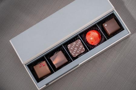 TIAD×MOLTON BROWNコラボショコラ好評につき販売延長