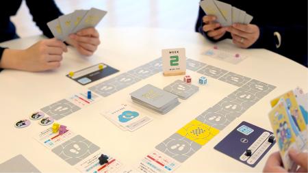 HENNGE、「情シスすごろく新版」を発表