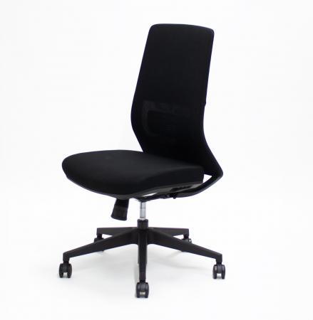 イトーキ、ワークチェア「サリダ YL7R」シリーズに新