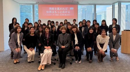 金子 恵美氏・垣内 美都里氏が登壇女性活躍推進の未来 金子 恵美氏・垣内 美都里氏が登壇女性活躍推進の未来