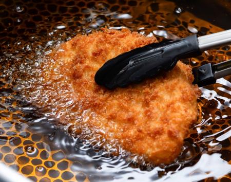 「非加熱Revoチキンカツ」が糸島工場稼働以来、製造量