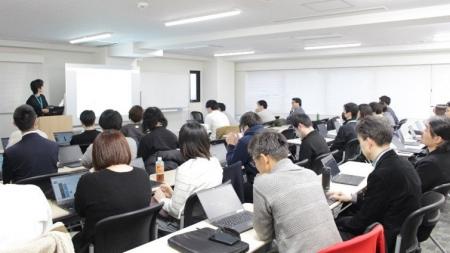 auフィナンシャルサービス、全社員参加型のサステナビ