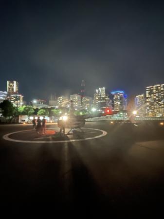 観光都市中心部から出発するヘリの夜景飛行は国utf-8