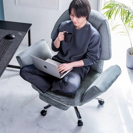 オットマン内蔵！135度リクライニングチェアを発売