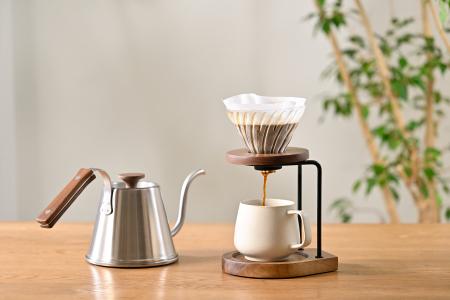 コーヒーの香りを味わい尽くすための一杯.ワイングラ