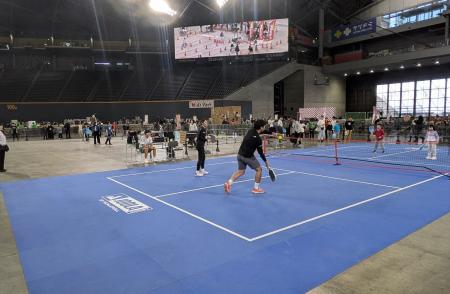 世界で最も成長中の新スポーツ『ピックルボール』体験 世界で最も成長中の新スポーツ『ピックルボール』体験