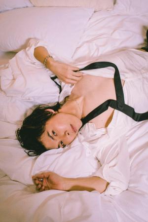 人気声優・佐藤拓也がデビュー20周年を記念した写真集