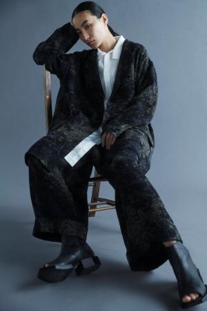 Y's、伊勢丹新宿店限定カラーアイテムを発売