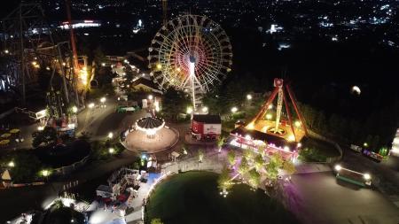 話題沸騰中のイベント再開催決定！夜の遊園地貸切り大